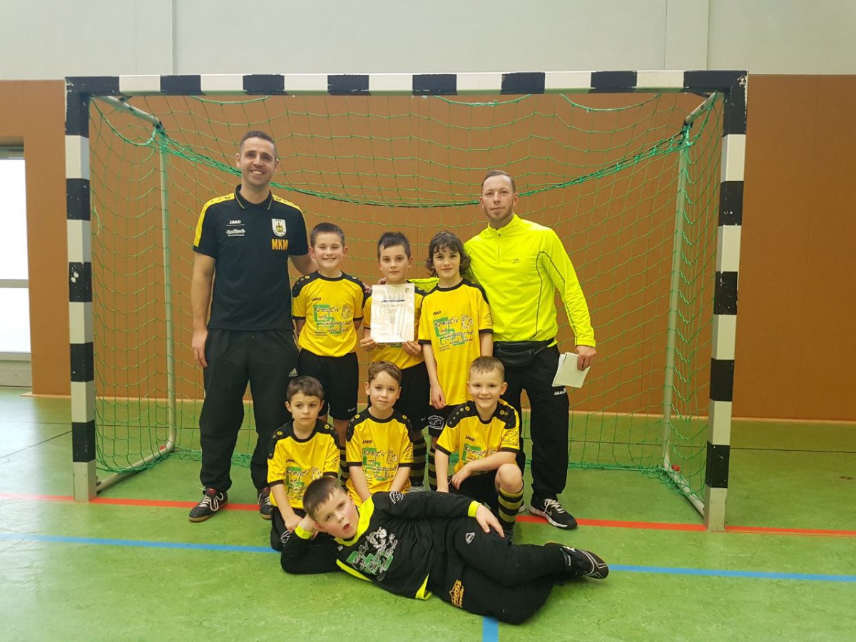 F Junioren gewinnen Vorrunde der Futsal Hallenmeisterschaft
