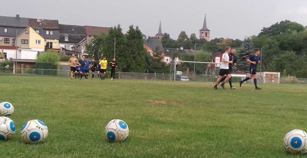 Oberliga-Absteiger SV Schott Jena kommt zum Testspielauftakt