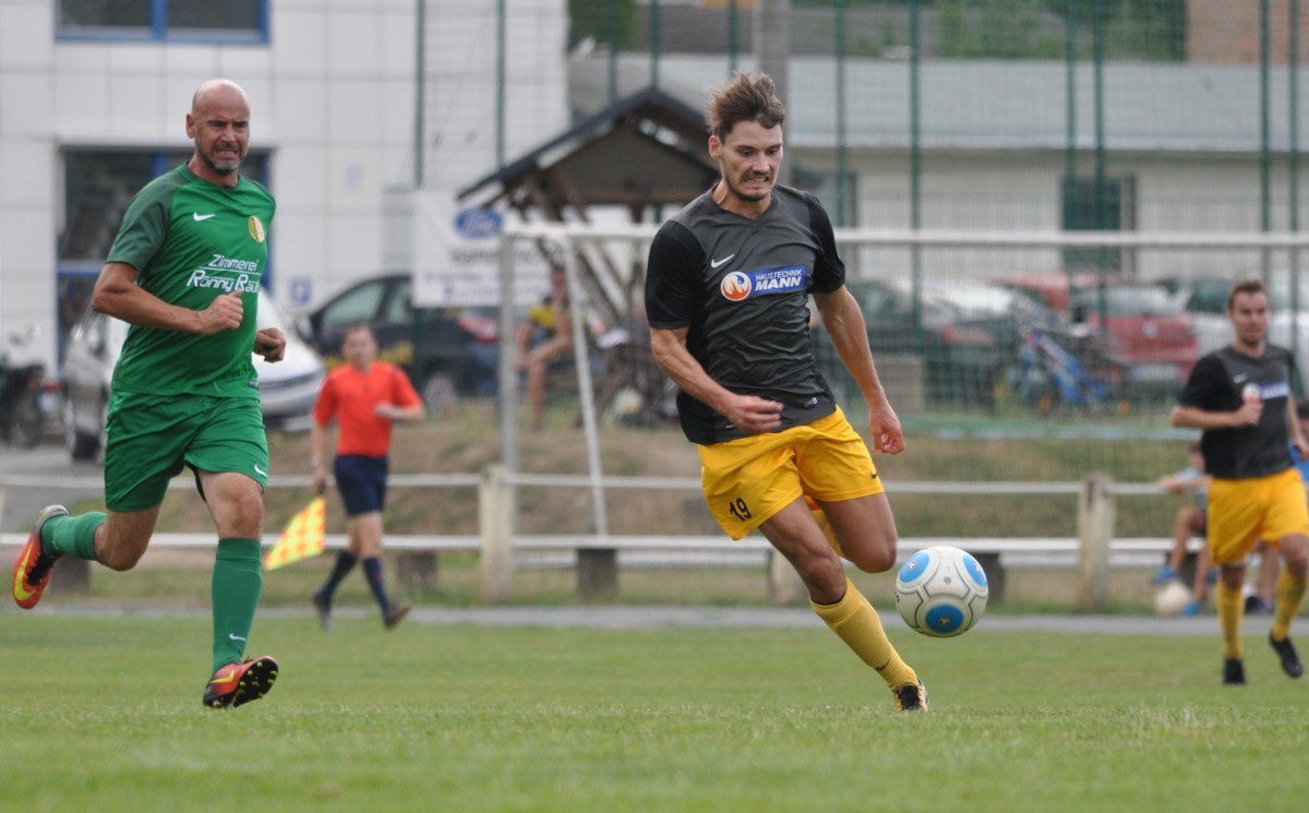 Fotos sind online: FSV Schleiz gegen VfB Mühltroff