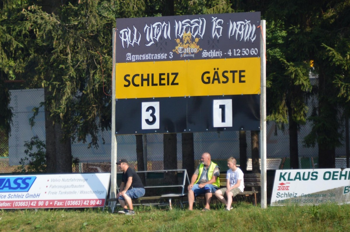 Pics sind online: FSV Schleiz II schlägt Isserstädt im Pokal