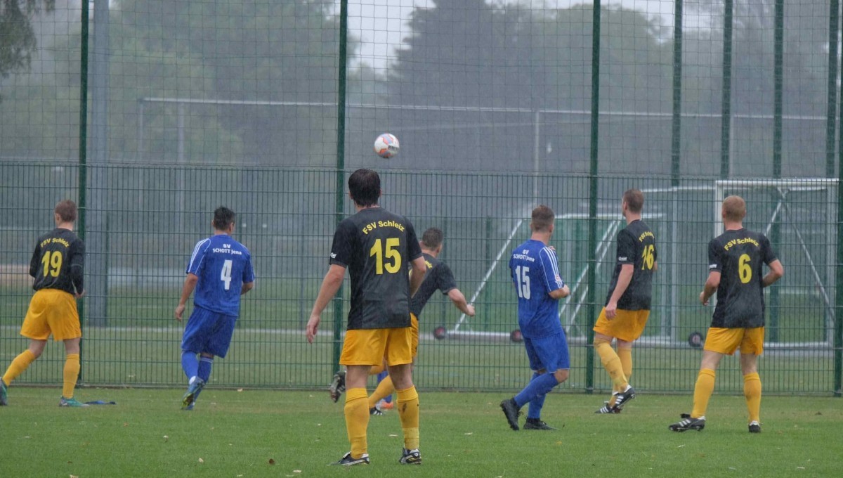 Fotos sind online: SV Schott Jena - FSV Schleiz