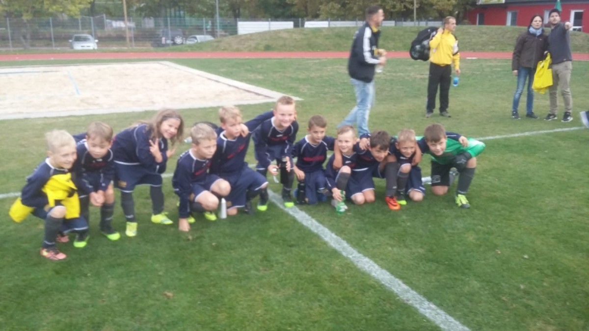 F-Jun. ringen Lobeda 77 nieder und lösen Viertelfinalticket