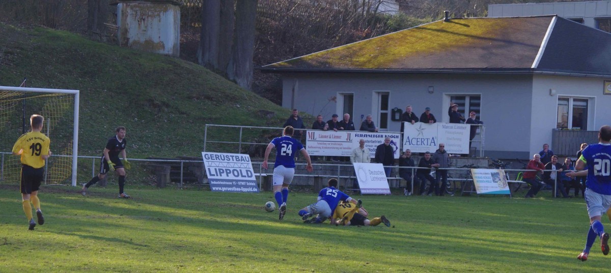 Gnadenloser Rico Heuschkel erlegt den FSV Schleiz