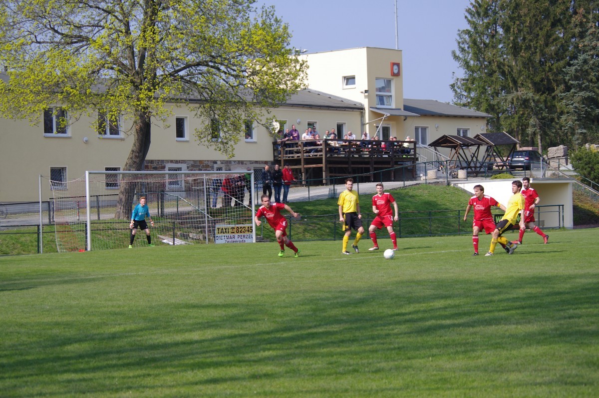 FSV Schleiz verliert Derby bei Motor Zeulenroda mit 2:2