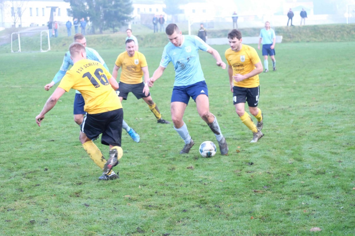 Siegreiche Schlammschlacht beschert FSV Schleiz Platz Zwei
