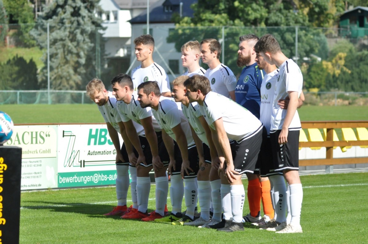 Fotos sind online: Zweite vs. FC Chemie Triptis