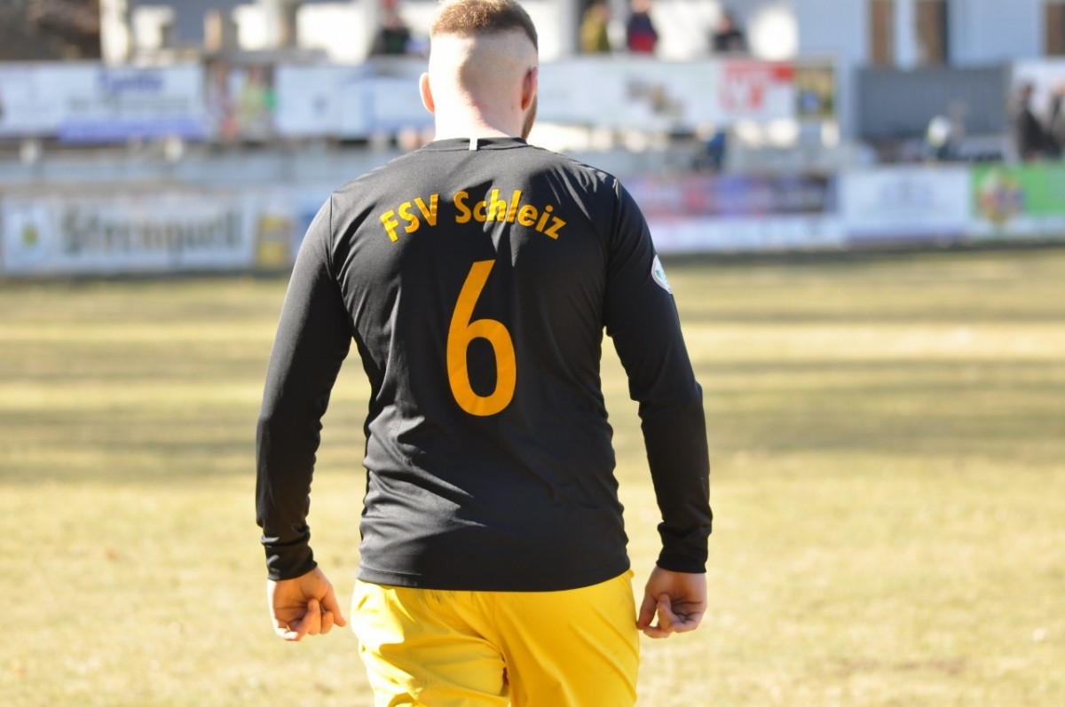 Fotos sind online: Zweite-6:0 vs. Pößneck II