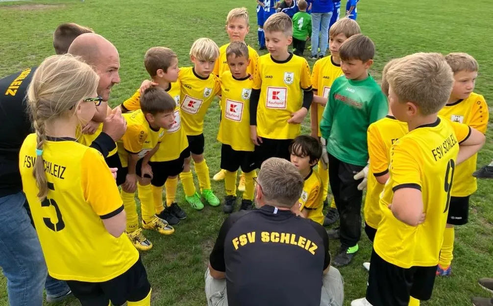E2 startet in den Pflichtspielbetrieb: Berichte zu Pokal- bzw. Ligaauftakt