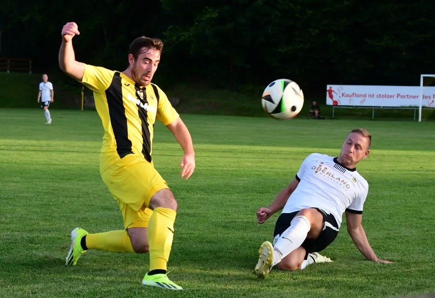 Weida, immer Weida! FSV Schleiz strebt am Roten Hügel nach einem Sieg