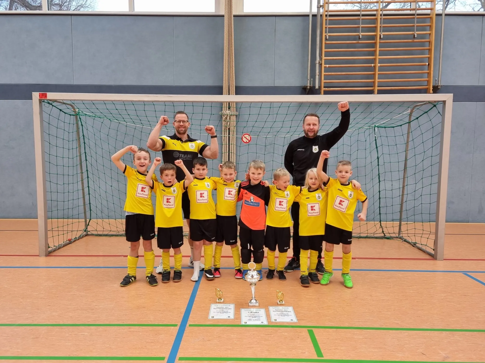 FSV Schleiz krönt starken Tag in Greiz  – und spielt am Ende auch für Jannes