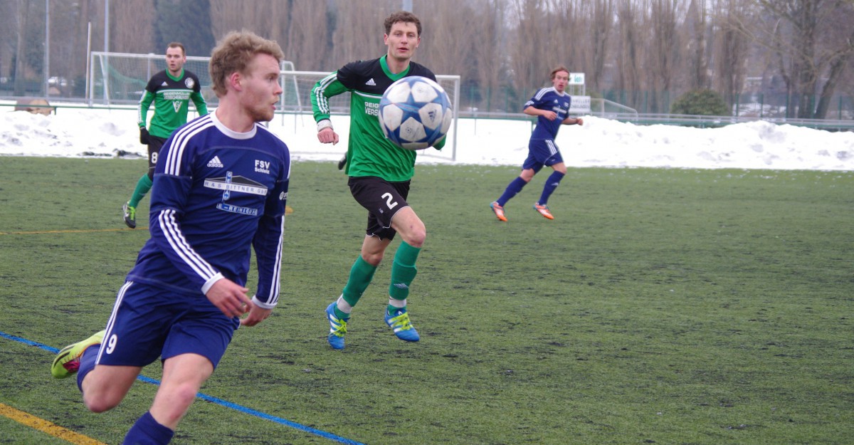 Merkur Oelsnitz gegen FSV Schleiz - Fotos sind online