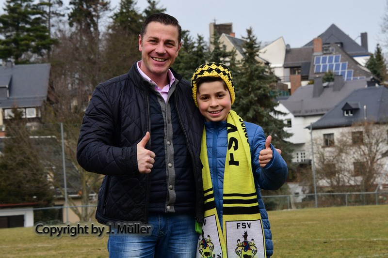 Kristian Lorenz ist jüngster Schiedsrichter des FSV Schleiz!