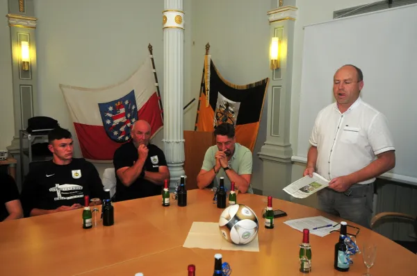 Bürgermeister empfängt FSV Schleiz im Rathaus