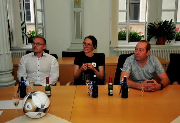 Bürgermeister empfängt FSV Schleiz im Rathaus