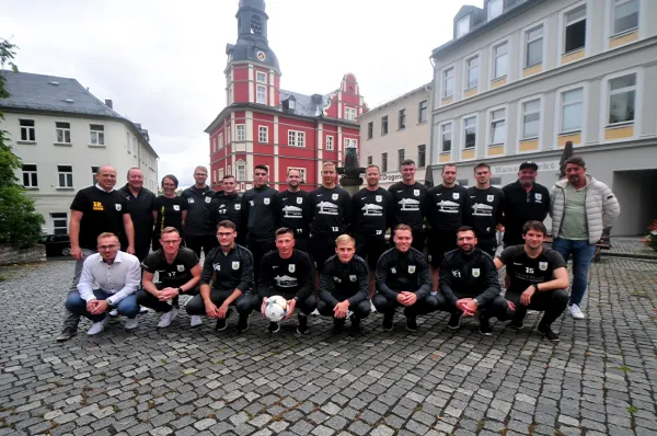 Bürgermeister empfängt FSV Schleiz im Rathaus