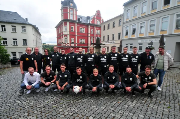 Bürgermeister empfängt FSV Schleiz im Rathaus