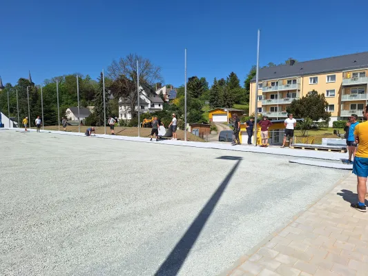 Kunstrasen-Arbeitseinsatz Mai 2024 (St. Strauß)