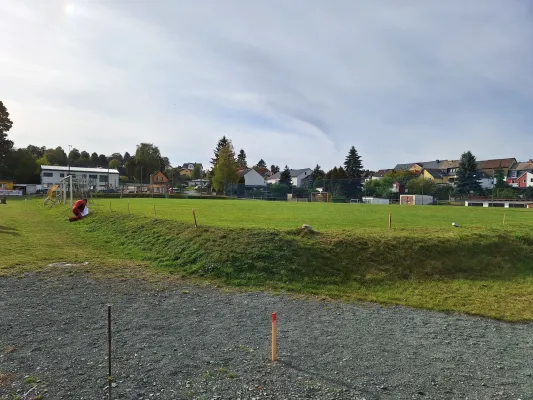 Bauphase Kunstrasen - Teil 1 (St. Strauß)