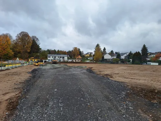 Bauphase Kunstrasen - Teil 1 (St. Strauß)