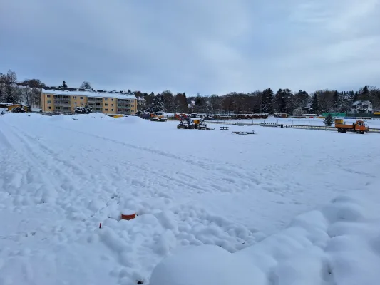 Bauphase Kunstrasen - Teil 1 (St. Strauß)