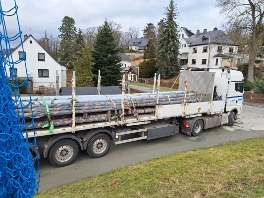 Bauphase Kunstrasen - Teil 1 (St. Strauß)