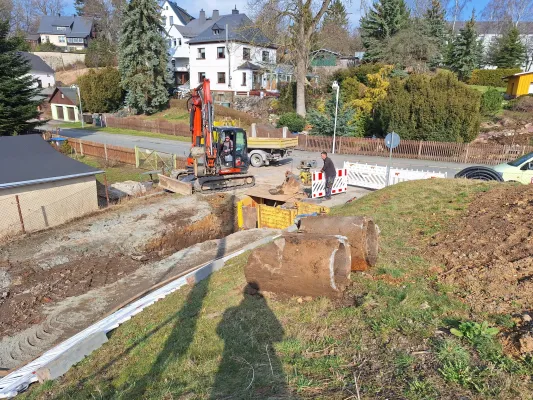 Bauphase Kunstrasen - Teil 1 (St. Strauß)