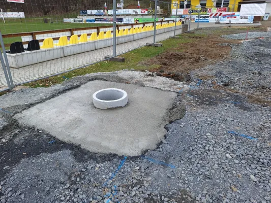 Bauphase Kunstrasen - Teil 1 (St. Strauß)