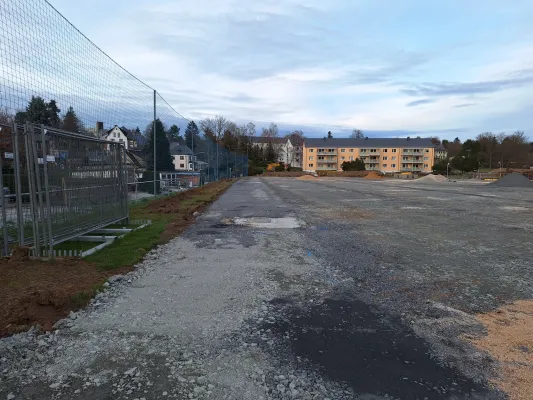 Bauphase Kunstrasen - Teil 1 (St. Strauß)