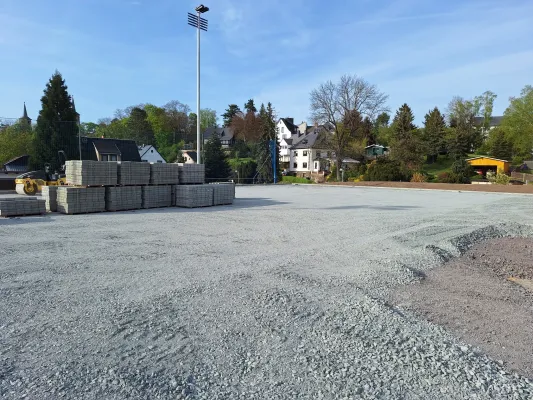 Bauphase Kunstrasen - Teil 2 (St. Strauß)