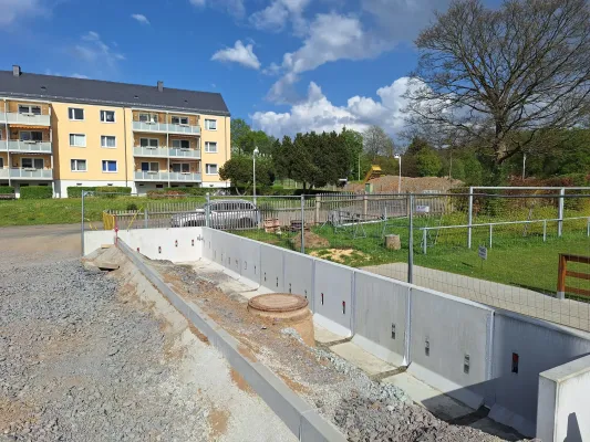 Bauphase Kunstrasen - Teil 2 (St. Strauß)