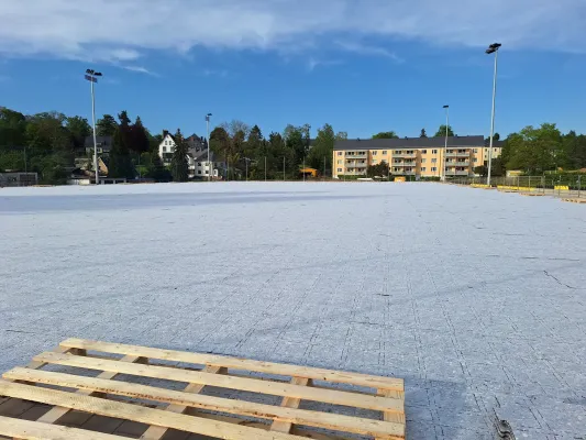 Bauphase Kunstrasen - Teil 2 (St. Strauß)