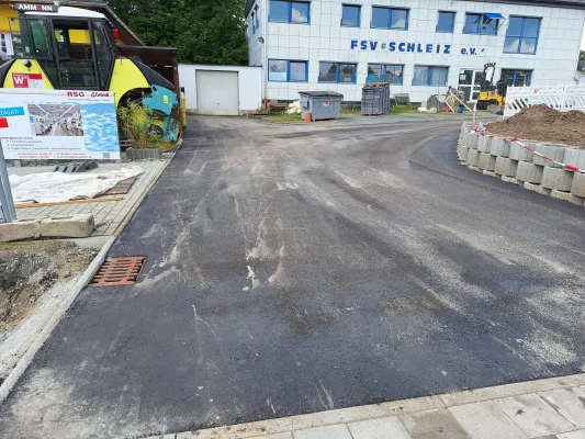 Bauphase Kunstrasen - Teil 2 (St. Strauß)
